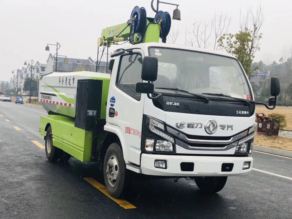 東風(fēng)小多利卡清淤車