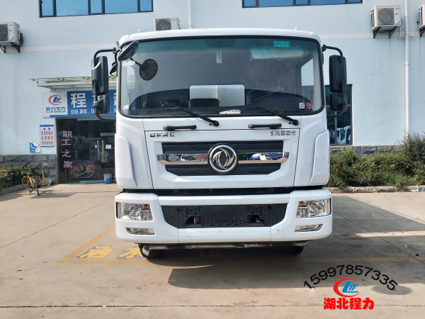 國六東風(fēng)D9多利卡灑水車