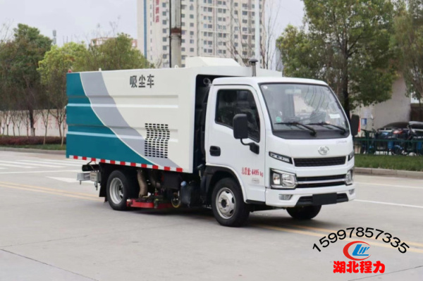 國六躍進(jìn)小型吸塵車(3方)