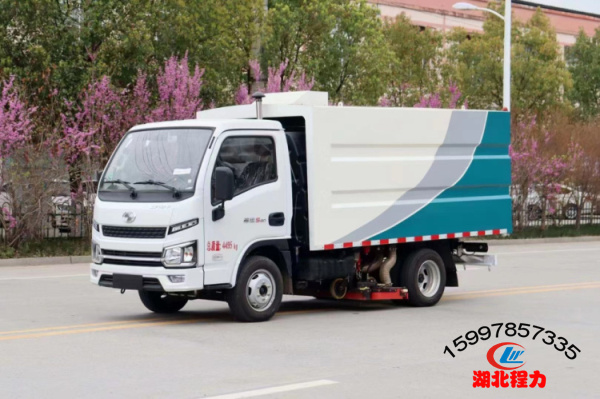 國六躍進(jìn)小型吸塵車(3方)