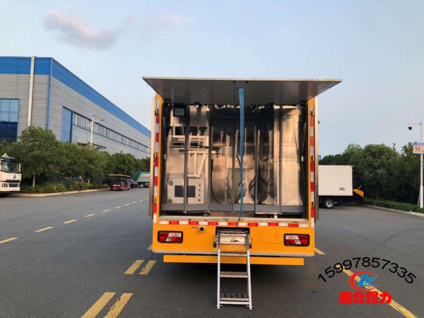 程力紫外光固化管道修復(fù)車